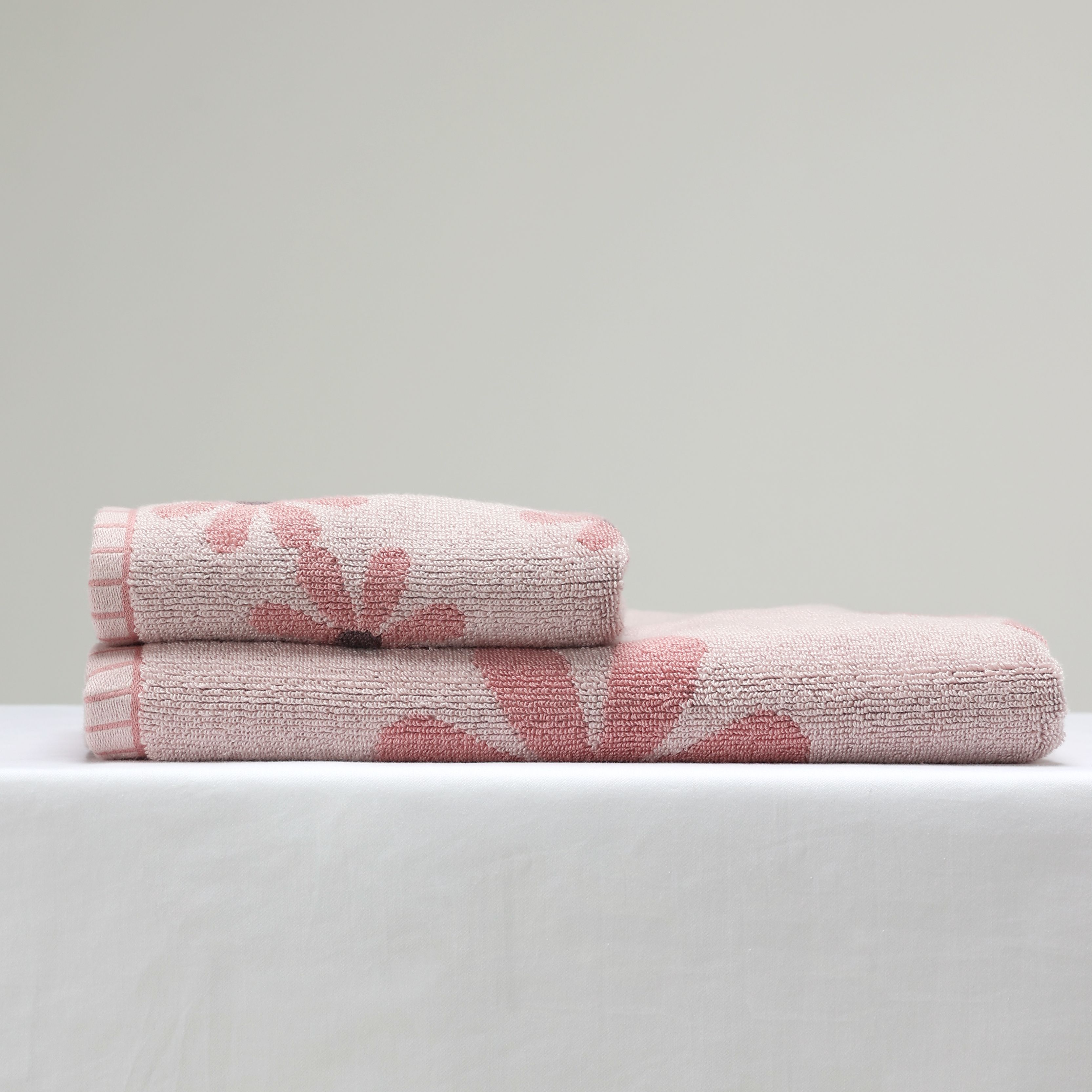 Daisy flower Pure Cotton Towel Set - Premium Quality for Everyday Use