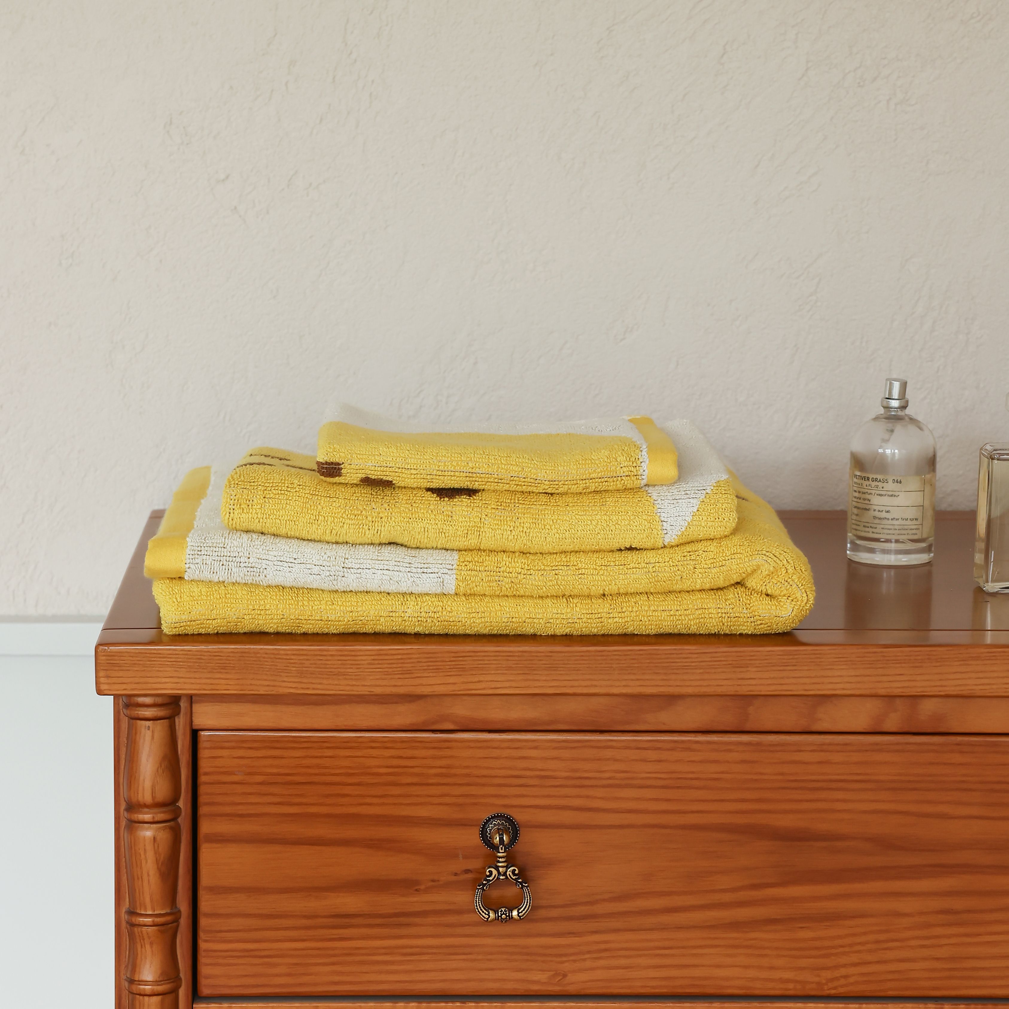 Plum Pear Pure Cotton Towel Collection - Soft and Stylish for Your Bath